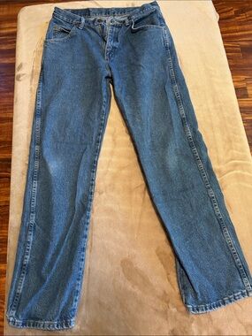 Wrangler Relaxed Fit Blue Denim Jeans